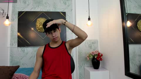   online show from 01/18/25, 03:42