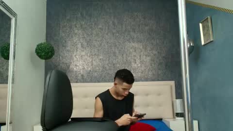   online show from 05/01/26, 12:21