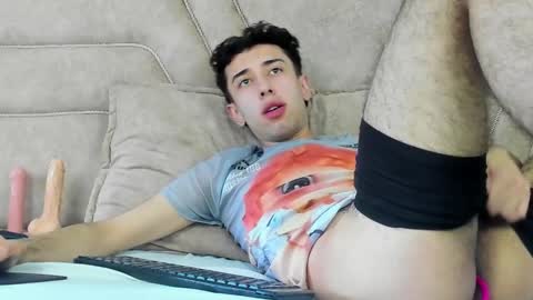 Snapshot of erickblaze_wm chatting on 02/08/25, 12:28 Erick online show from 02/08/25, 12:28