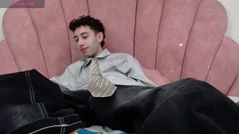 Snapshot of erickblaze_wm chatting on 02/13/25, 12:43 Erick online show from 02/13/25, 12:43