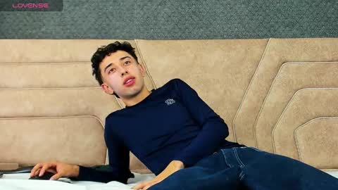 Snapshot of erickblaze_wm chatting on 02/20/25, 03:30 Erick online show from 02/20/25, 03:30