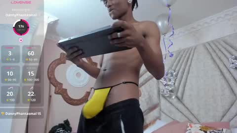 Snapshot of erickcarmack chatting on 02/19/25, 04:34 Erick online show from 02/19/25, 04:34