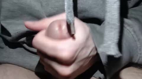 Snapshot of ericsyv chatting on 02/15/26, 07:05 ericsyv online show from 02/15/26, 07:05