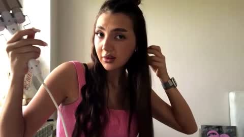 Vanessa online show from 06/18/26, 06:24
