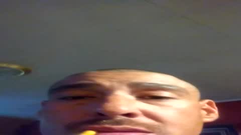 Snapshot of erik15516 chatting on 06/27/26, 02:01 erik15516 online show from 06/27/26, 02:01