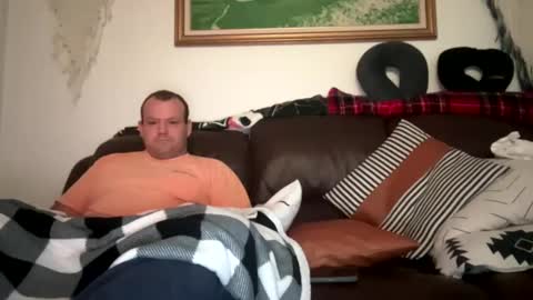 Snapshot of erik339102554 chatting on 12/30/24, 01:25 Lea  Erik online show from 12/30/24, 01:25