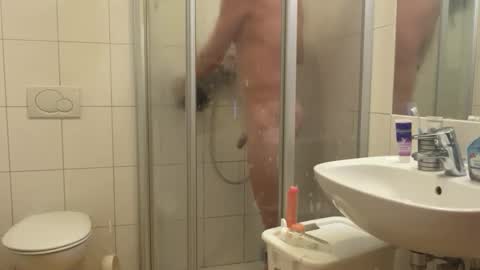 Snapshot of erik6980 chatting on 11/09/25, 06:39 erik6980 online show from 11/09/25, 06:39