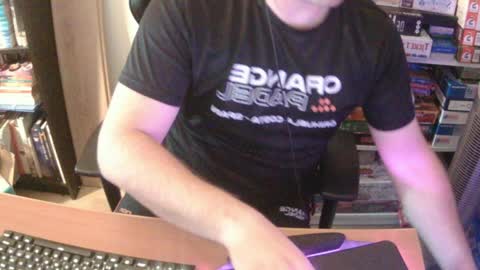 Snapshot of erik_dapper chatting on 05/22/26, 06:57 Erik Dapper online show from 05/22/26, 06:57