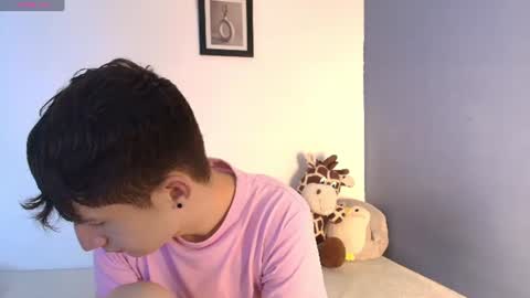 Snapshot of erik_golden_ chatting on 08/02/26, 07:34 I am Erik online show from 08/02/26, 07:34