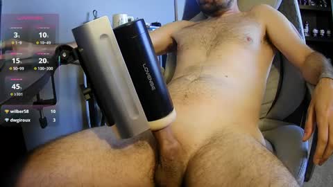 Snapshot of erik_plays_hockey chatting on 05/11/26, 03:07 Erik plays hockey online show from 05/11/26, 03:07