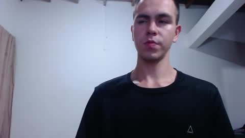 Snapshot of erik_rodriguez chatting on 02/11/25, 12:59 Erik rodriguez online show from 02/11/25, 12:59