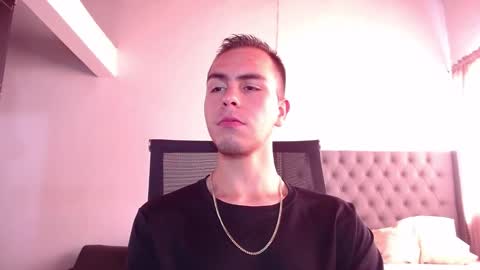 Snapshot of erik_rodriguez chatting on 01/13/26, 03:17 Erik rodriguez online show from 01/13/26, 03:17