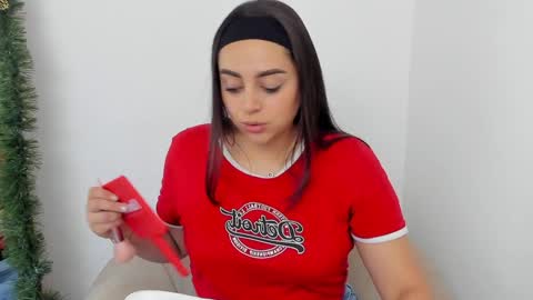 Erika Mendez online show from 12/20/24, 07:50