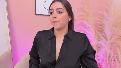 Erika Mendez online show from 01/11/25, 08:32