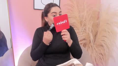 Erika Mendez online show from 03/11/25, 07:03