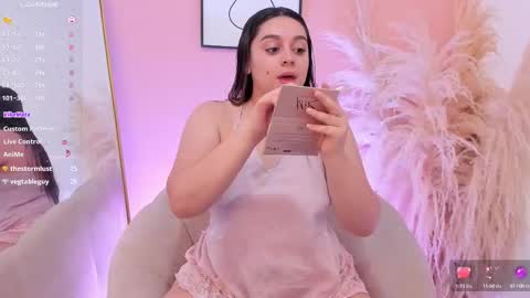 Erika Mendez online show from 10/18/25, 10:54