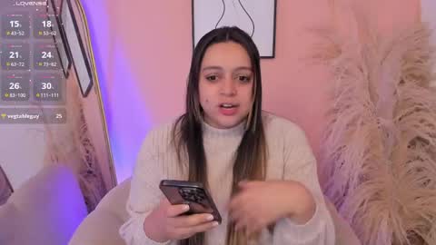 Snapshot of erika_mendez1 chatting on 04/15/26, 07:54 Erika Mendez online show from 04/15/26, 07:54