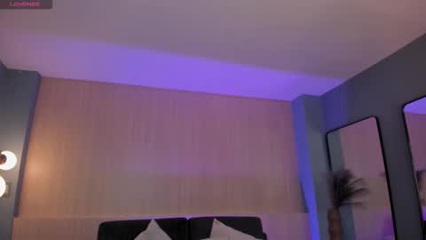 Erika Benz online show from 11/15/25, 12:34