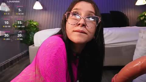 Snapshot of eriklein chatting on 02/05/26, 06:34 Eri online show from 02/05/26, 06:34