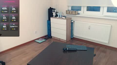 Snapshot of erin_and_johnny chatting on 12/21/25, 01:18 erin and johnny online show from 12/21/25, 01:18