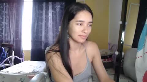 Snapshot of erina_1 chatting on 11/11/25, 03:34 erina_1 online show from 11/11/25, 03:34