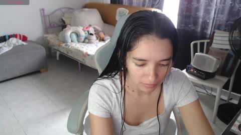 erina_1 online show from 04/02/26, 05:10