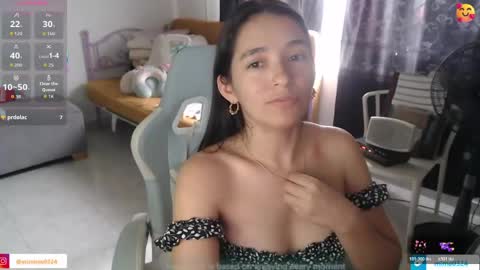erina_1 online show from 04/15/26, 05:31