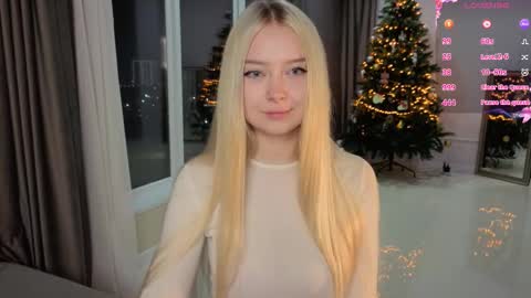 Snapshot of erlenbayer chatting on 03/04/26, 09:43 Chanel online show from 03/04/26, 09:43