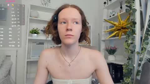Snapshot of erline_may chatting on 06/18/26, 09:25 Sofia online show from 06/18/26, 09:25