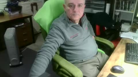 ernello online show from 10/28/25, 01:47