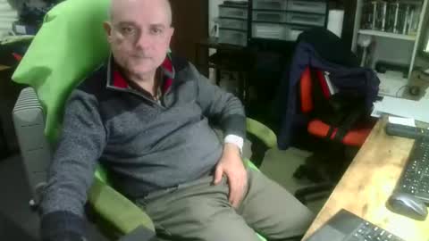 ernello online show from 10/30/25, 08:31