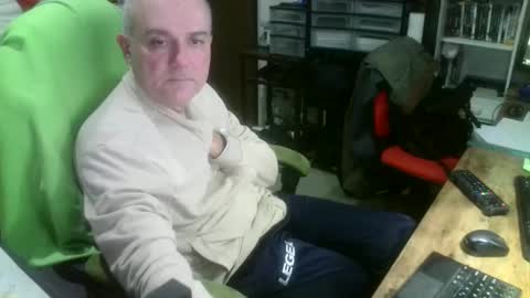 ernello online show from 11/11/25, 09:37