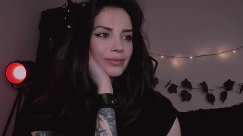 Snapshot of erohaze chatting on 03/12/26, 05:19 erohaze online show from 03/12/26, 05:19