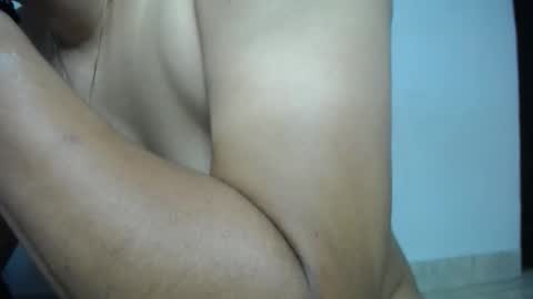 Eros Smith online show from 12/01/25, 06:13