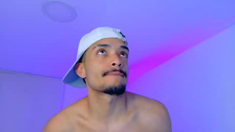 Snapshot of eros_chipre chatting on 11/21/25, 10:41 Eros online show from 11/21/25, 10:41