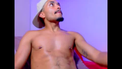 Snapshot of eros_chipre chatting on 12/22/25, 11:57 Eros online show from 12/22/25, 11:57