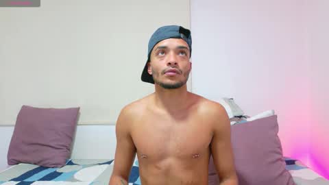 Snapshot of eros_chipre chatting on 01/17/26, 10:13 Eros online show from 01/17/26, 10:13