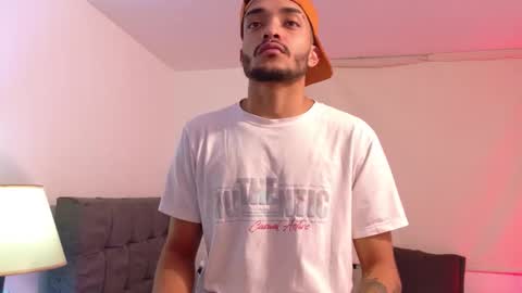 Snapshot of eros_chipre chatting on 02/15/26, 03:25 Eros online show from 02/15/26, 03:25