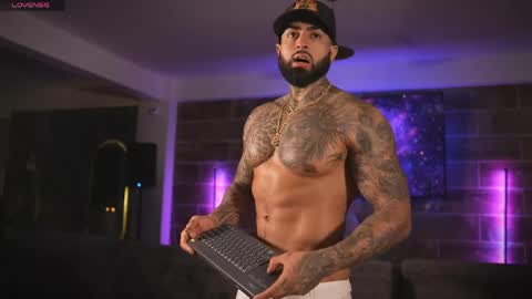 EROS DARK online show from 04/01/26, 03:51