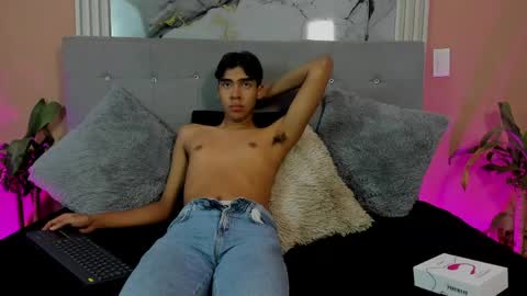 Eros Lux1 online show from 04/09/26, 12:10