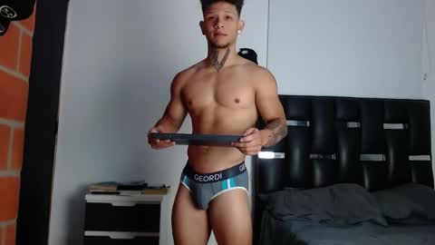 Snapshot of erosscott chatting on 05/26/26, 05:09 Eros online show from 05/26/26, 05:09