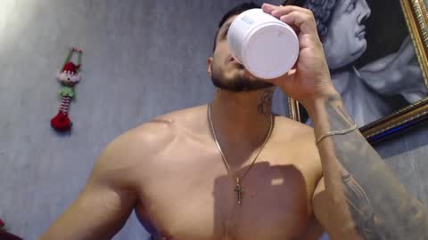 Snapshot of erossteel chatting on 12/22/24, 09:42 erossteel online show from 12/22/24, 09:42