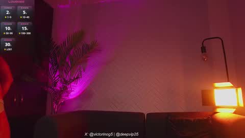 Snapshot of eroswolfs chatting on 03/15/26, 01:33 eroswolf online show from 03/15/26, 01:33