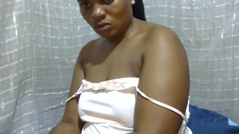 Snapshot of erotic_ebony56 chatting on 06/14/26, 03:41 erotic_ebony56 online show from 06/14/26, 03:41