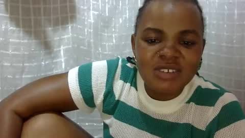 Snapshot of erotic_ebony56 chatting on 06/30/26, 11:33 erotic_ebony56 online show from 06/30/26, 11:33