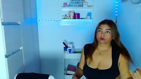 Snapshot of erotic_spa chatting on 07/02/26, 01:27 EROTIC SPA online show from 07/02/26, 01:27