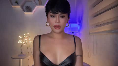 Snapshot of erotictsmonica chatting on 03/15/26, 11:38 monica online show from 03/15/26, 11:38