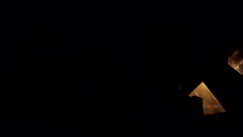 Snapshot of erozet89 chatting on 12/17/25, 11:00 erozet89 online show from 12/17/25, 11:00