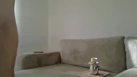 Snapshot of escapee4a chatting on 11/04/25, 09:19 samshiro4k online show from 11/04/25, 09:19