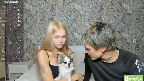 Snapshot of eshcka chatting on 02/01/26, 02:04 Megan and Brad online show from 02/01/26, 02:04